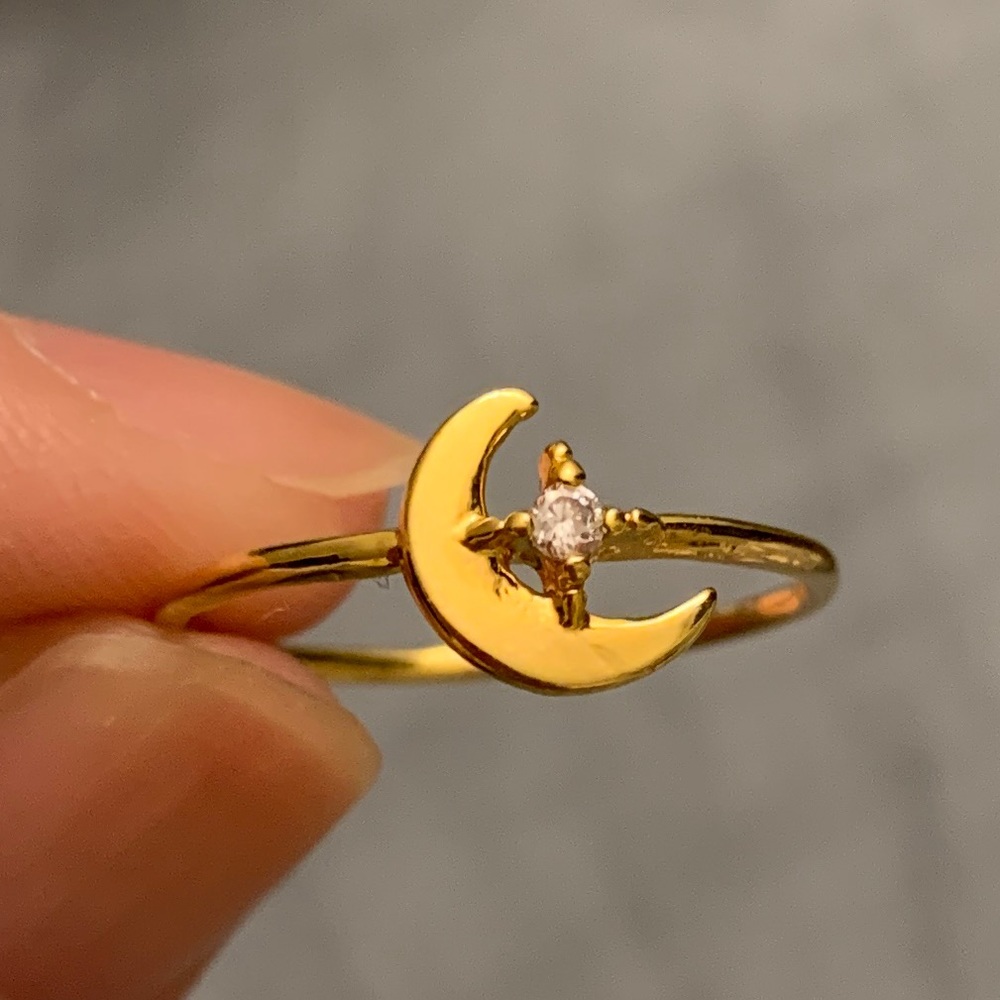 new banana Republic moon stone ring gold
